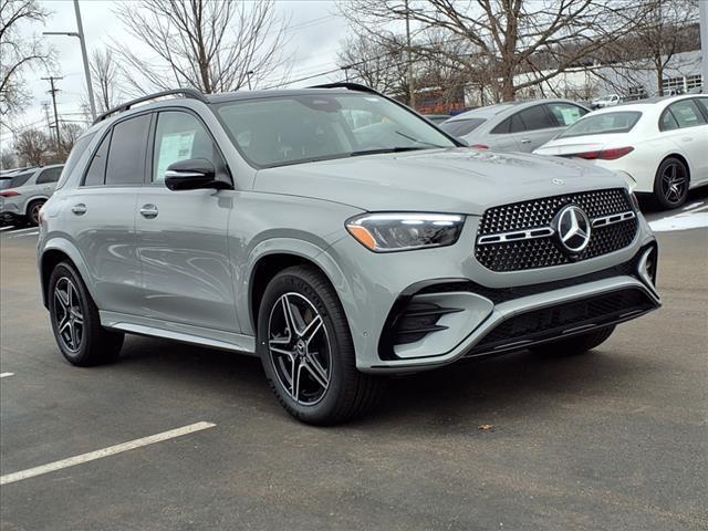 new 2025 Mercedes-Benz GLE 450 car, priced at $81,965