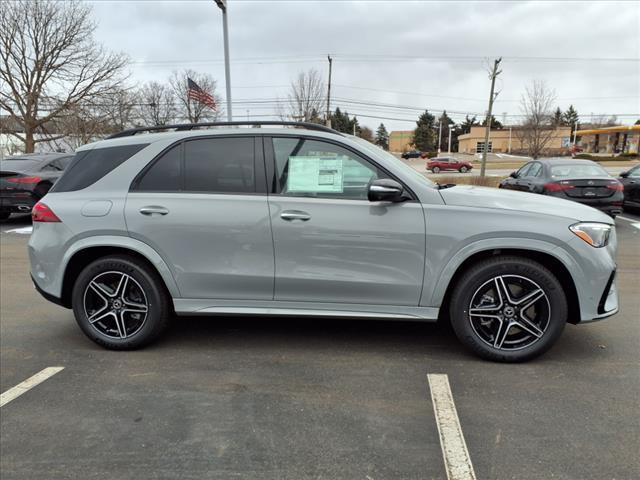 new 2025 Mercedes-Benz GLE 450 car, priced at $81,965