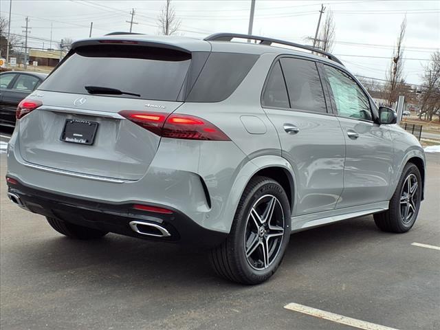 new 2025 Mercedes-Benz GLE 450 car, priced at $81,965