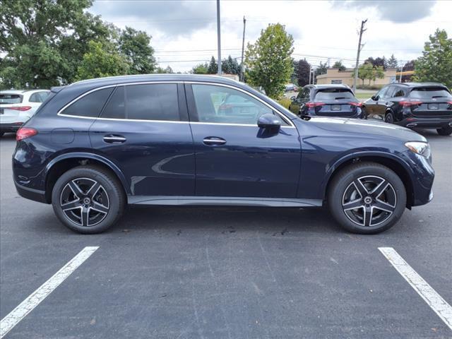 new 2024 Mercedes-Benz GLC 300 car, priced at $57,578