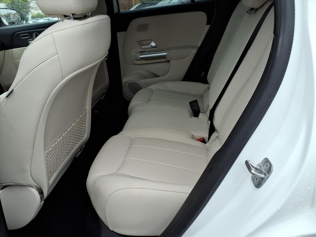 used 2025 Mercedes-Benz GLA 250 car, priced at $37,998