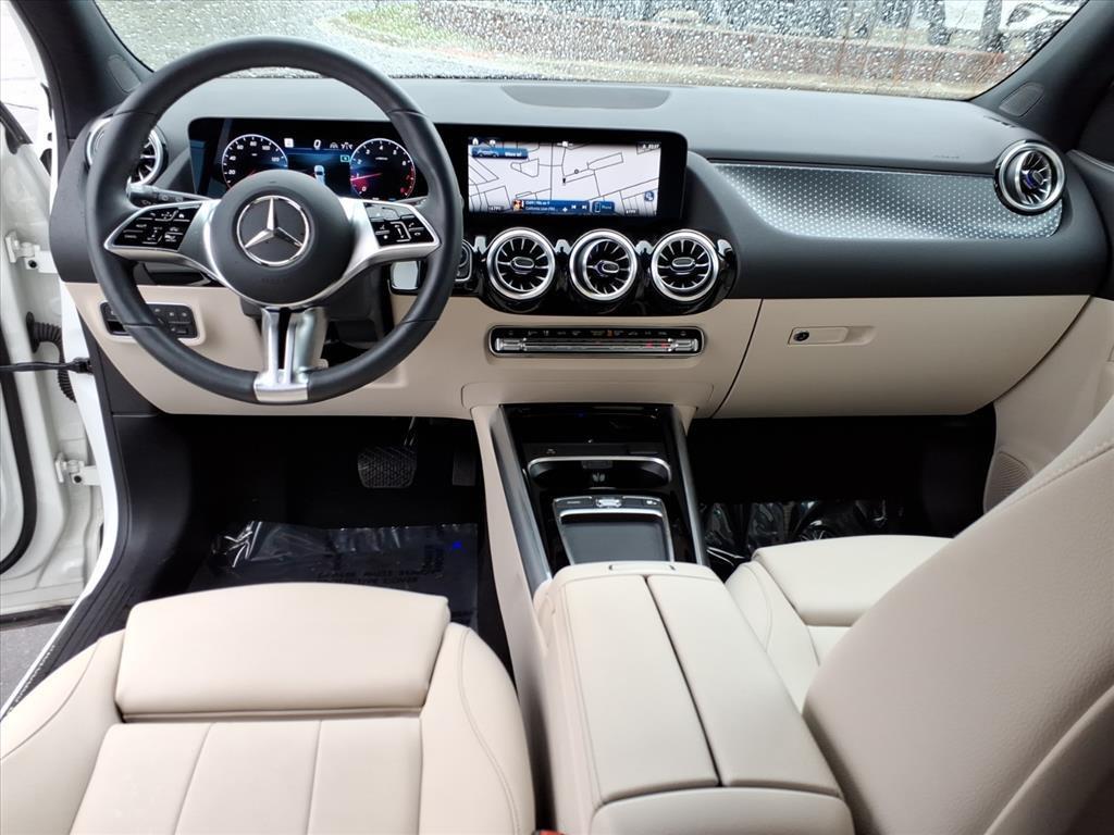 used 2025 Mercedes-Benz GLA 250 car, priced at $37,998