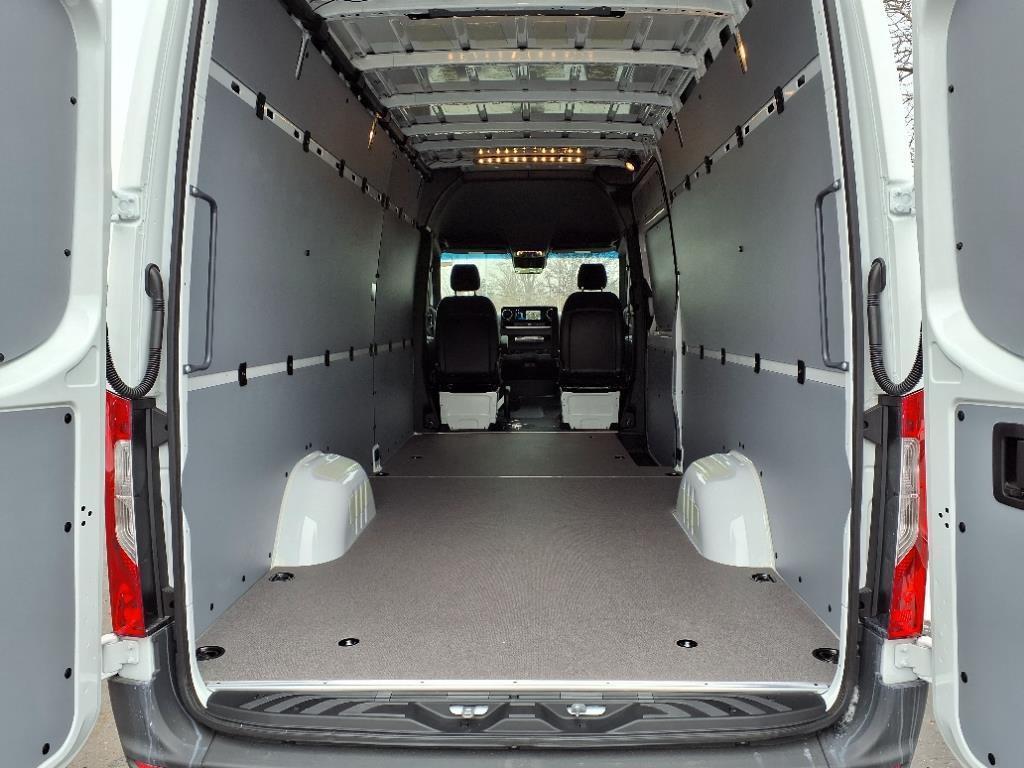 new 2025 Mercedes-Benz Sprinter 2500 car, priced at $70,901