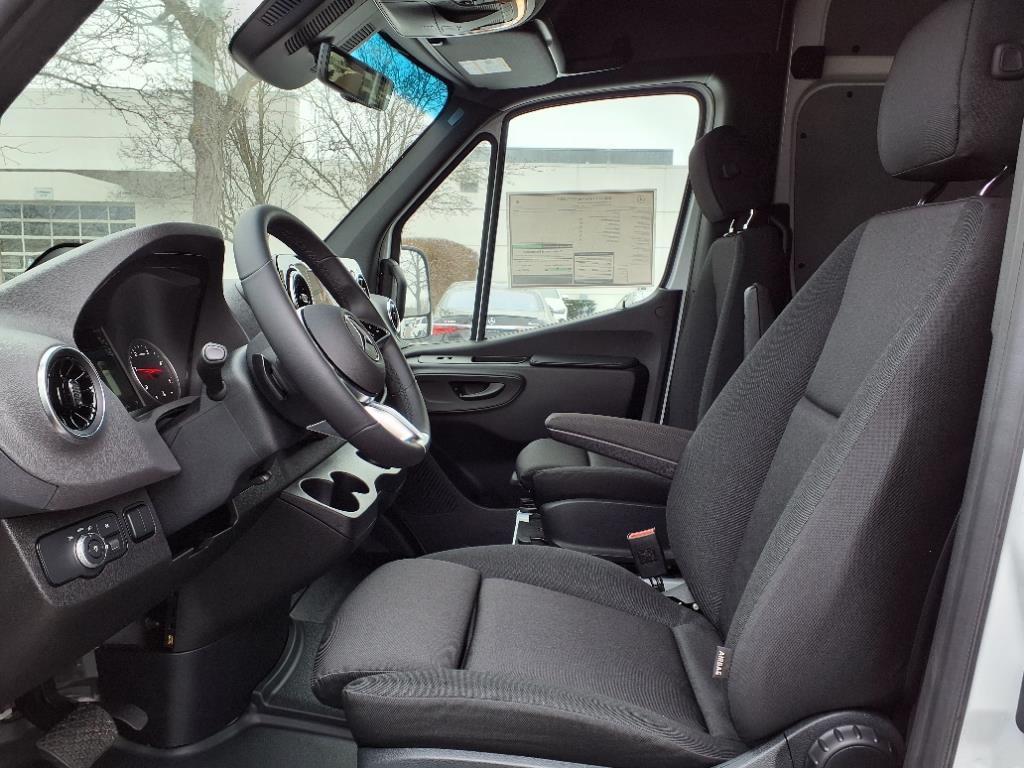 new 2025 Mercedes-Benz Sprinter 2500 car, priced at $70,901