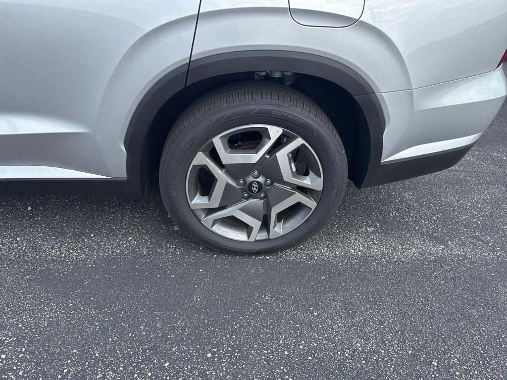 used 2025 Hyundai Palisade car, priced at $40,975