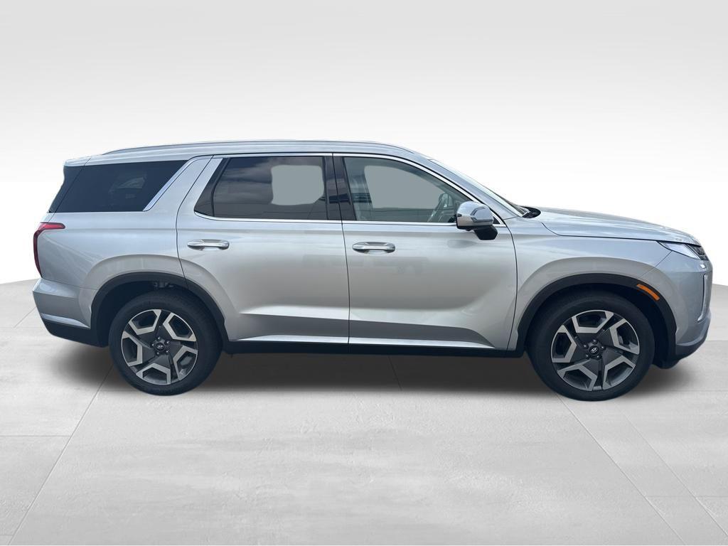 used 2025 Hyundai Palisade car, priced at $40,975