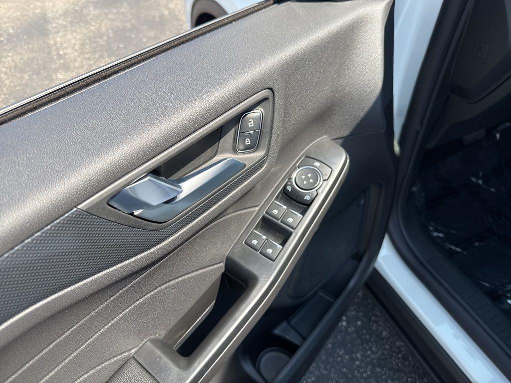 new 2025 Ford Escape car, priced at $33,575