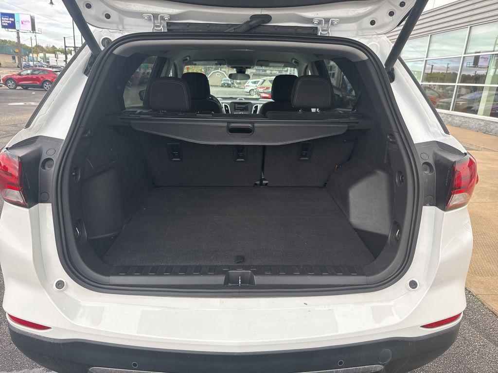 used 2023 Chevrolet Equinox car, priced at $19,687