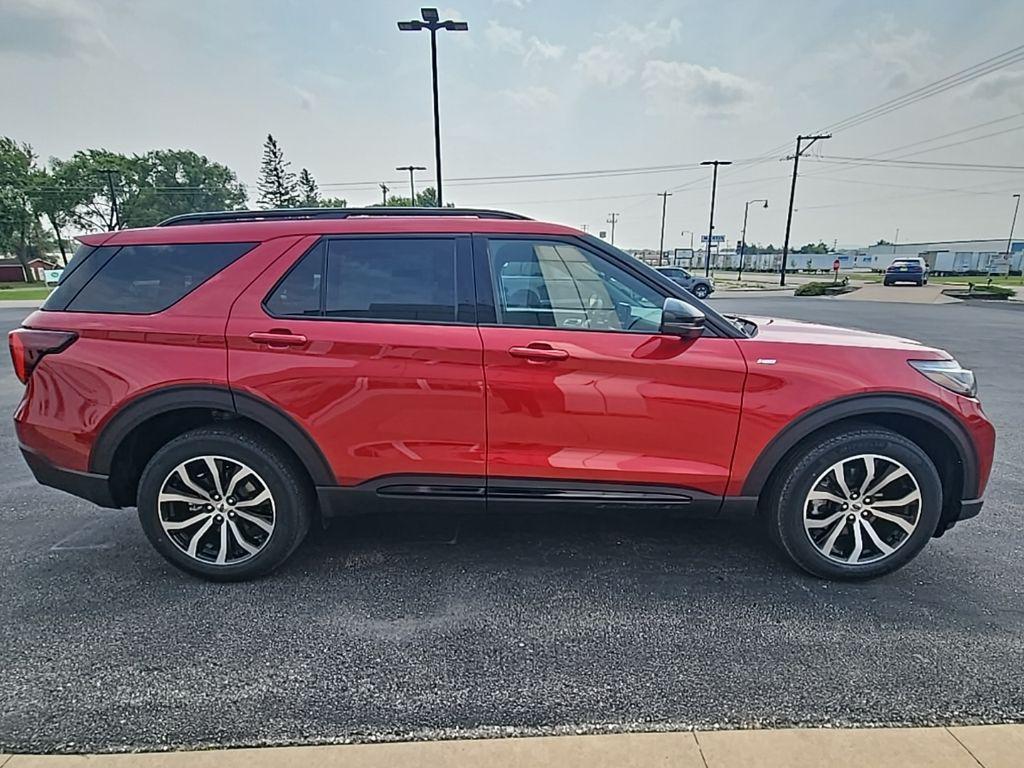 new 2025 Ford Explorer car, priced at $47,710