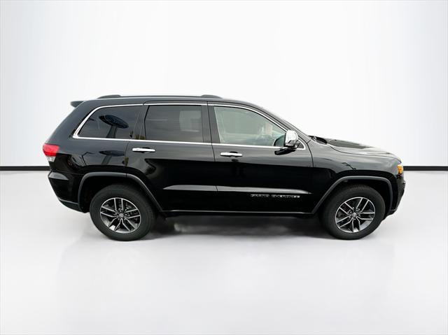 used 2017 Jeep Grand Cherokee car, priced at $17,685