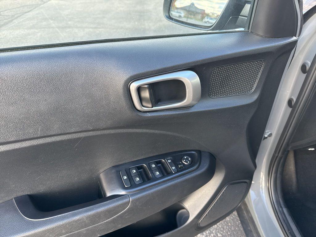 used 2022 Hyundai Venue car, priced at $16,395