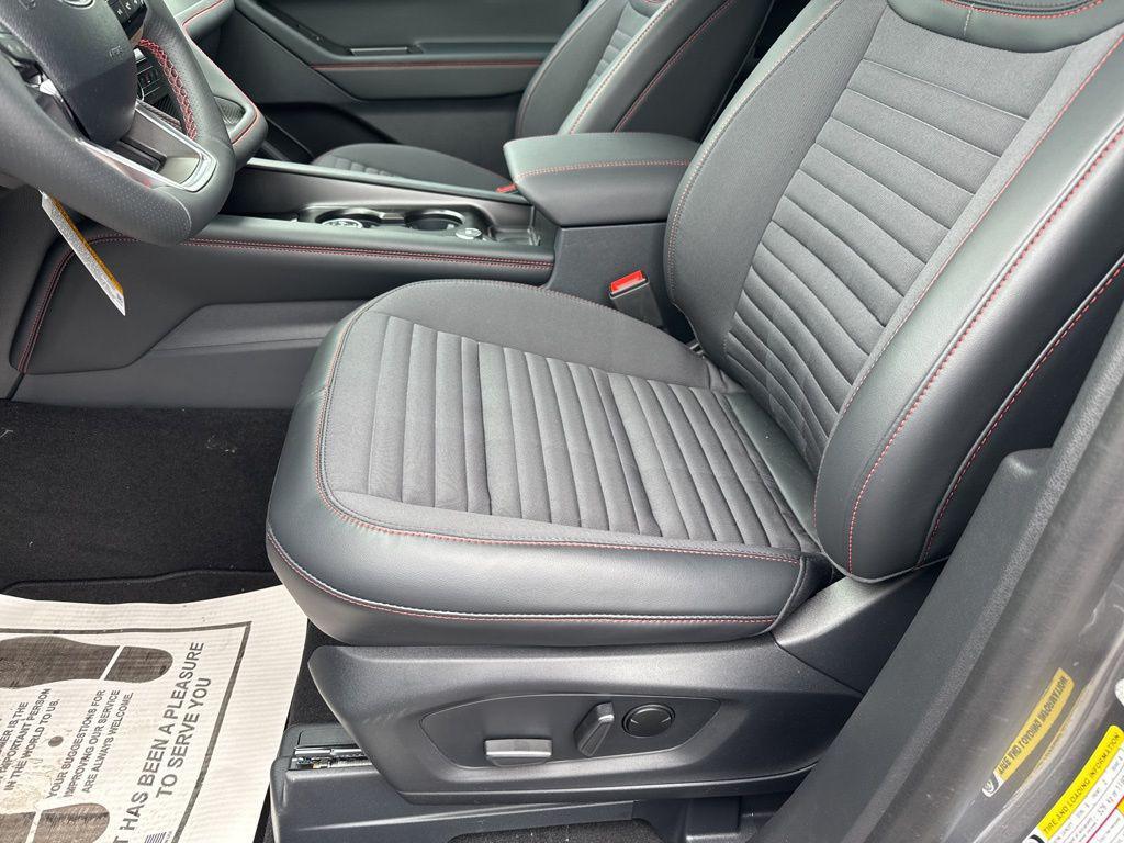 new 2025 Ford Explorer car, priced at $46,710