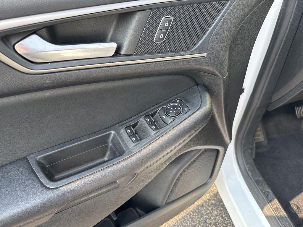 used 2022 Ford Edge car, priced at $24,575