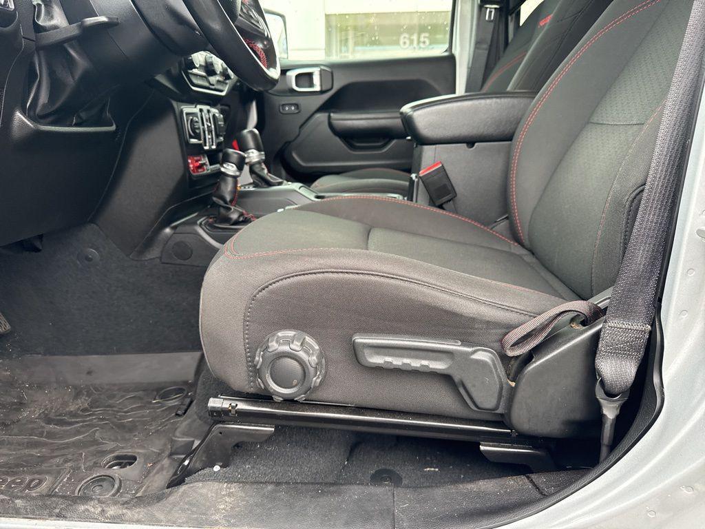 used 2022 Jeep Wrangler Unlimited car, priced at $36,375