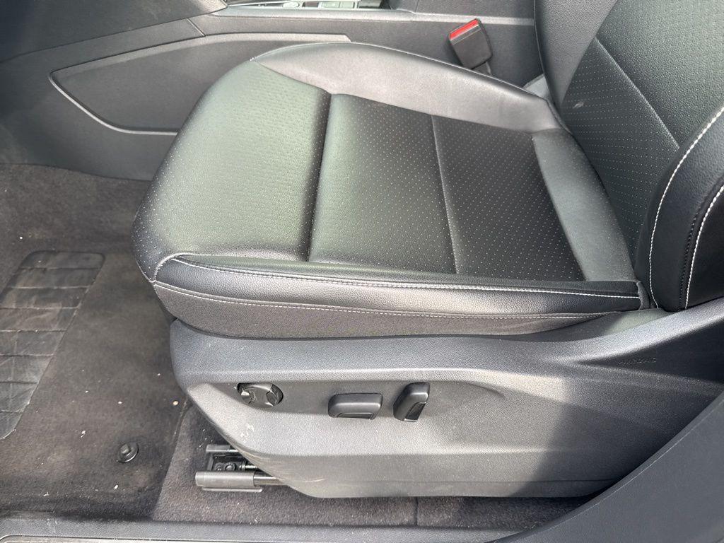 used 2022 Volkswagen Atlas car, priced at $30,640