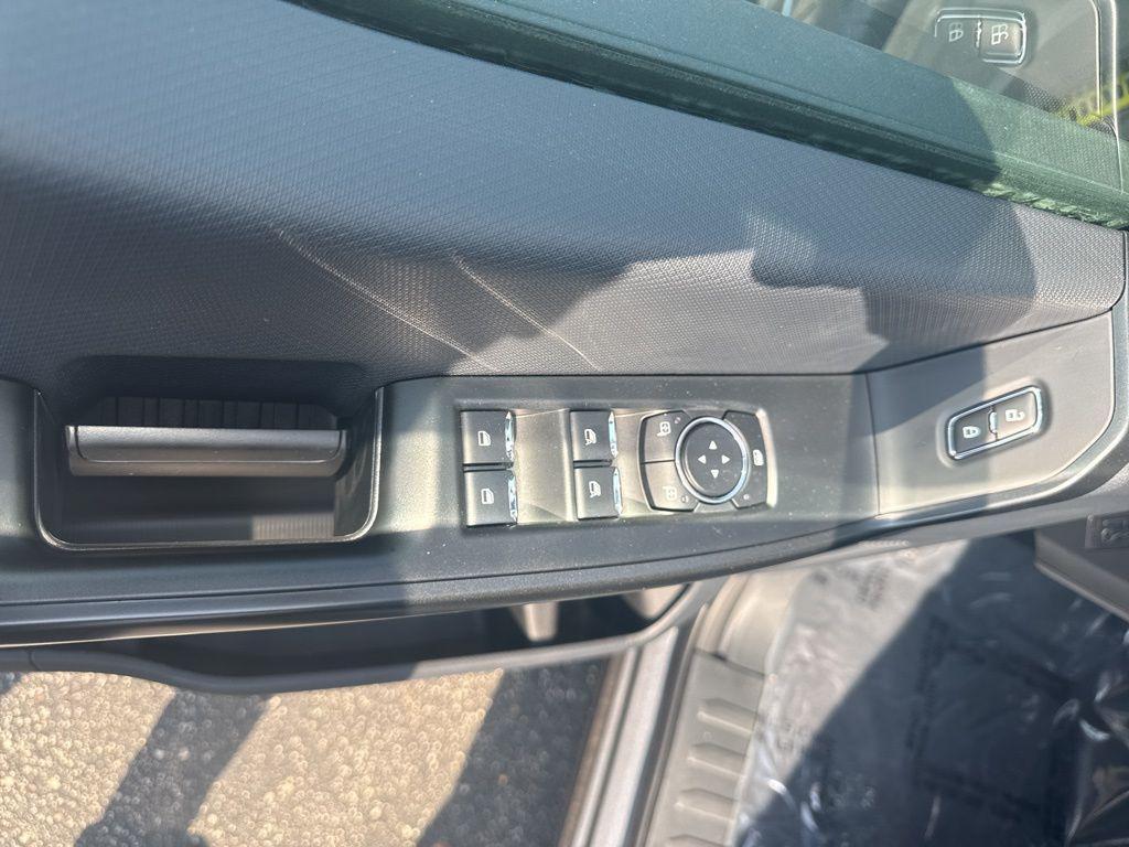 new 2025 Ford F-150 car, priced at $49,250