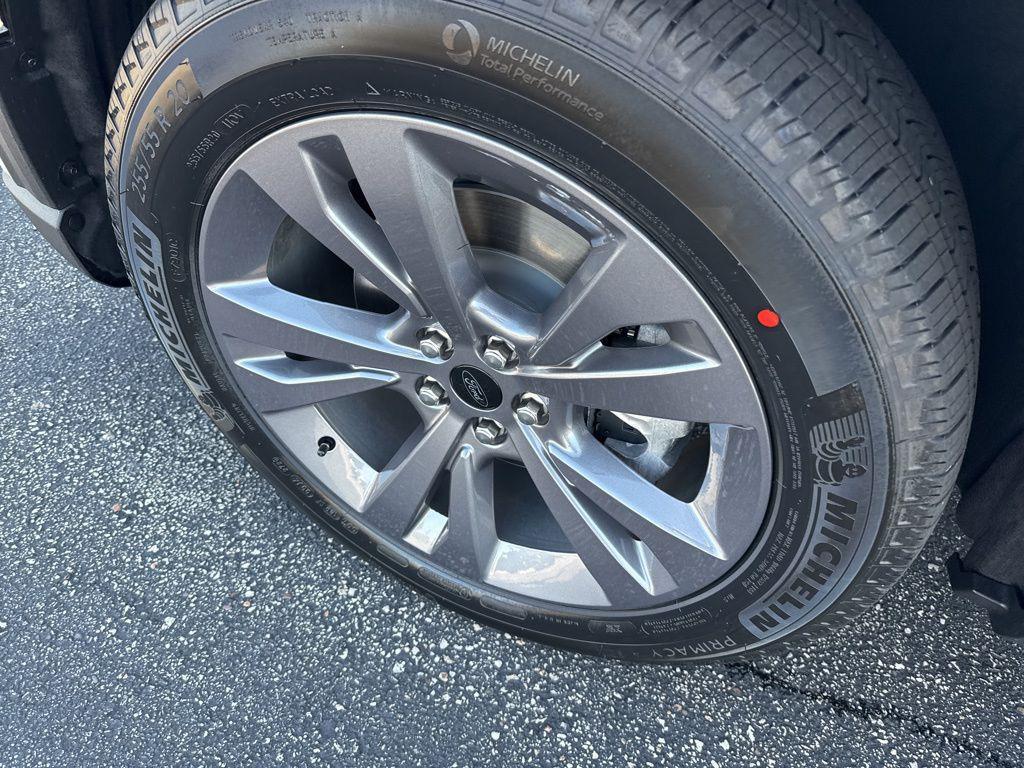 new 2025 Ford Explorer car, priced at $47,355