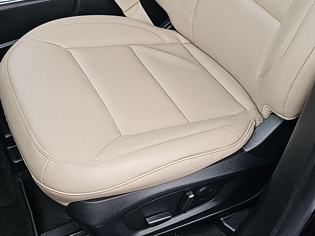 used 2023 Ford Explorer car, priced at $28,995