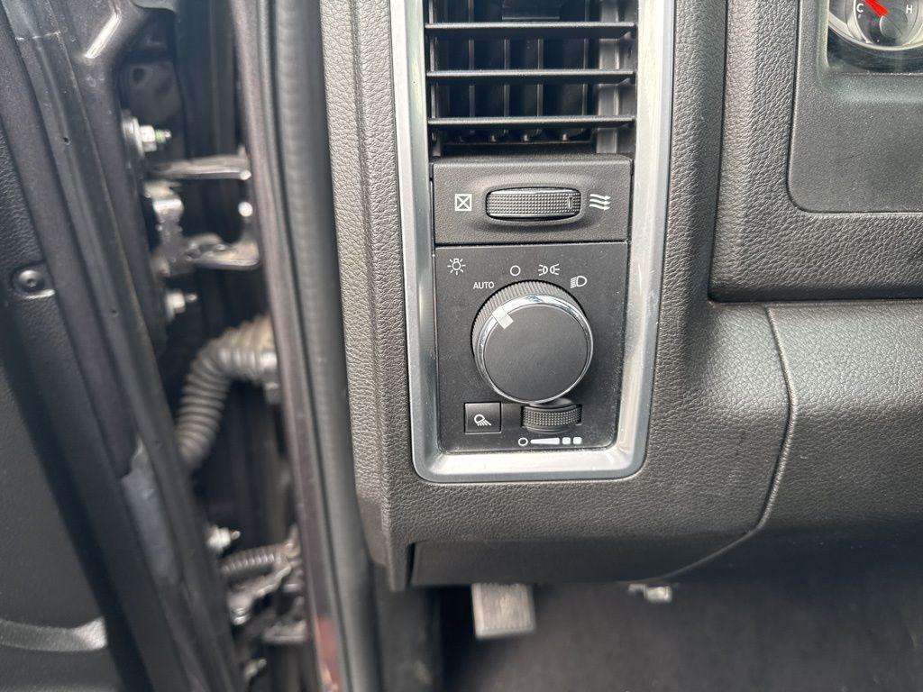 used 2022 Ram 1500 Classic car, priced at $31,975