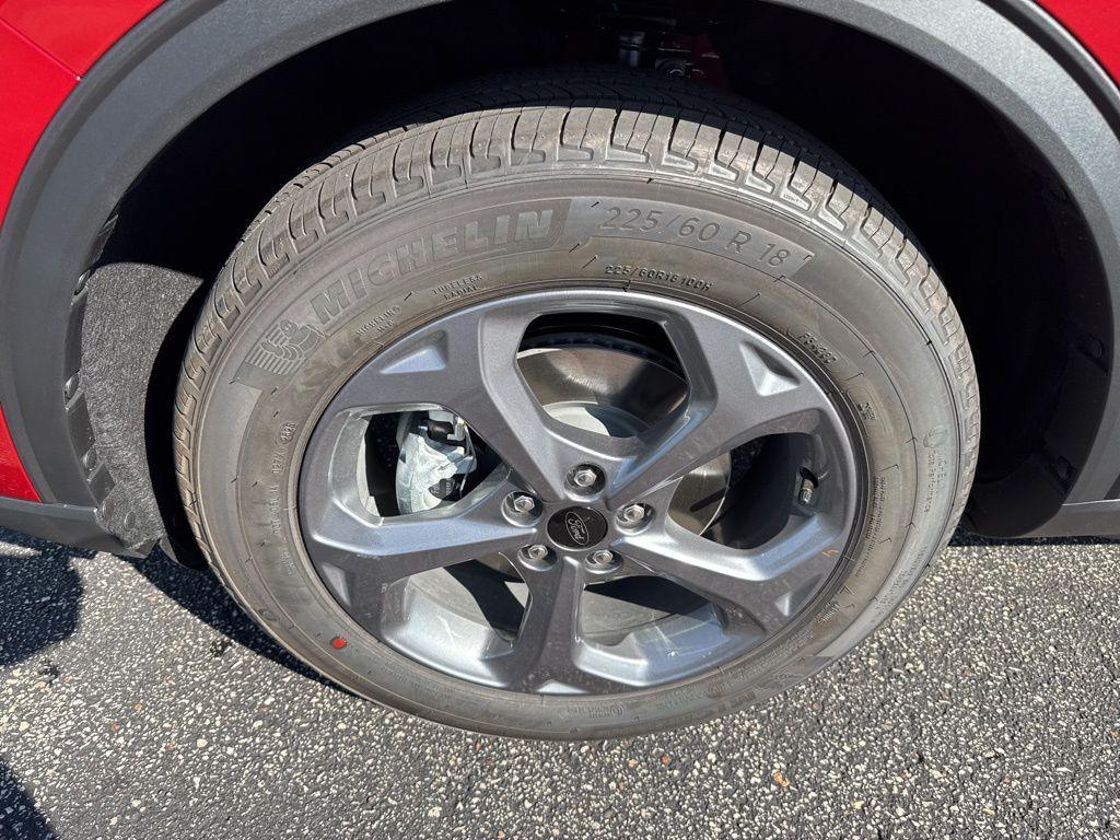 new 2025 Ford Escape car, priced at $32,000