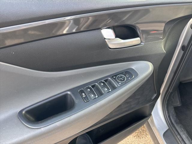 used 2023 Hyundai Santa Fe car, priced at $21,497
