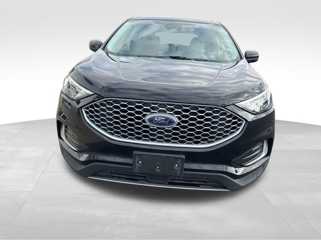 used 2024 Ford Edge car, priced at $25,975