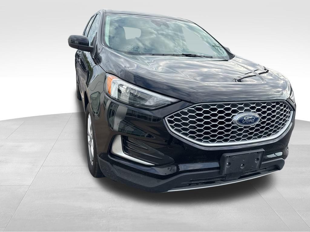 used 2024 Ford Edge car, priced at $25,975