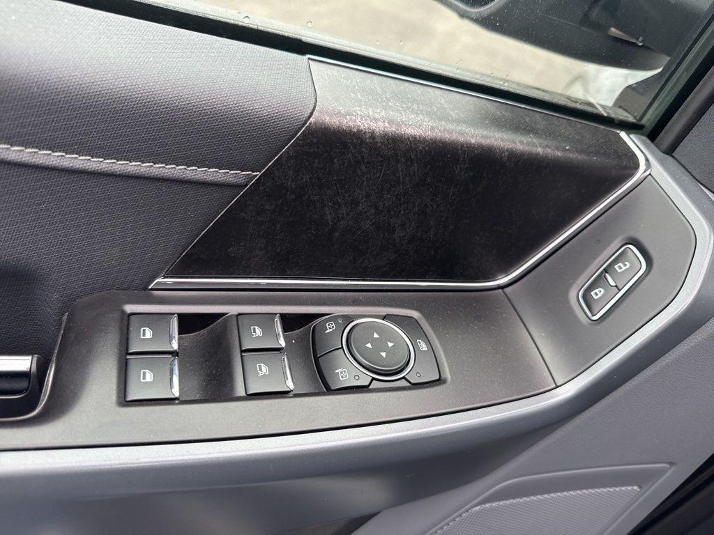used 2022 Ford F-150 car, priced at $38,259