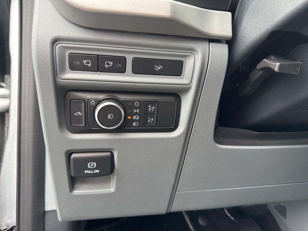 used 2022 Ford F-150 car, priced at $38,259