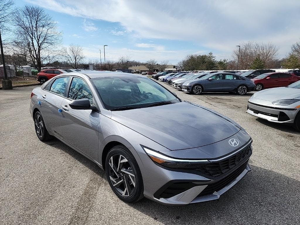 new 2025 Hyundai Elantra car, priced at $21,642