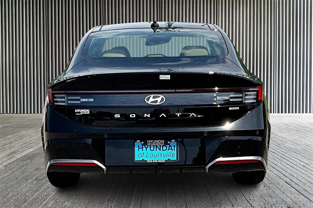 new 2025 Hyundai Sonata Hybrid car, priced at $35,634