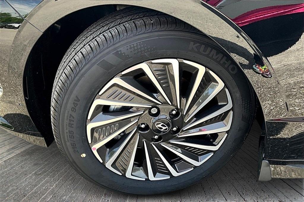 new 2025 Hyundai Sonata Hybrid car, priced at $35,634