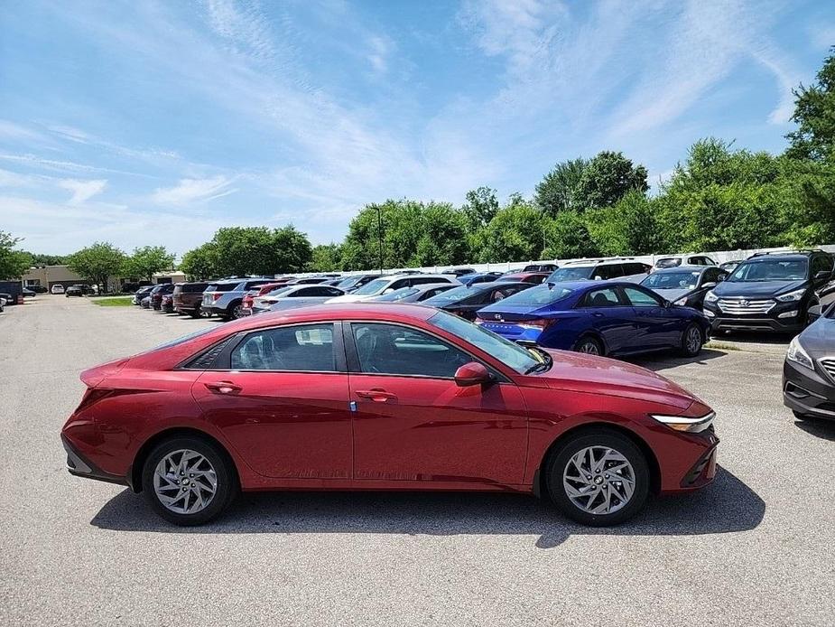 new 2024 Hyundai Elantra car, priced at $23,524