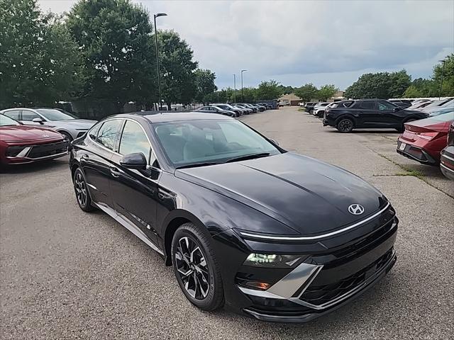 new 2024 Hyundai Sonata car, priced at $27,500