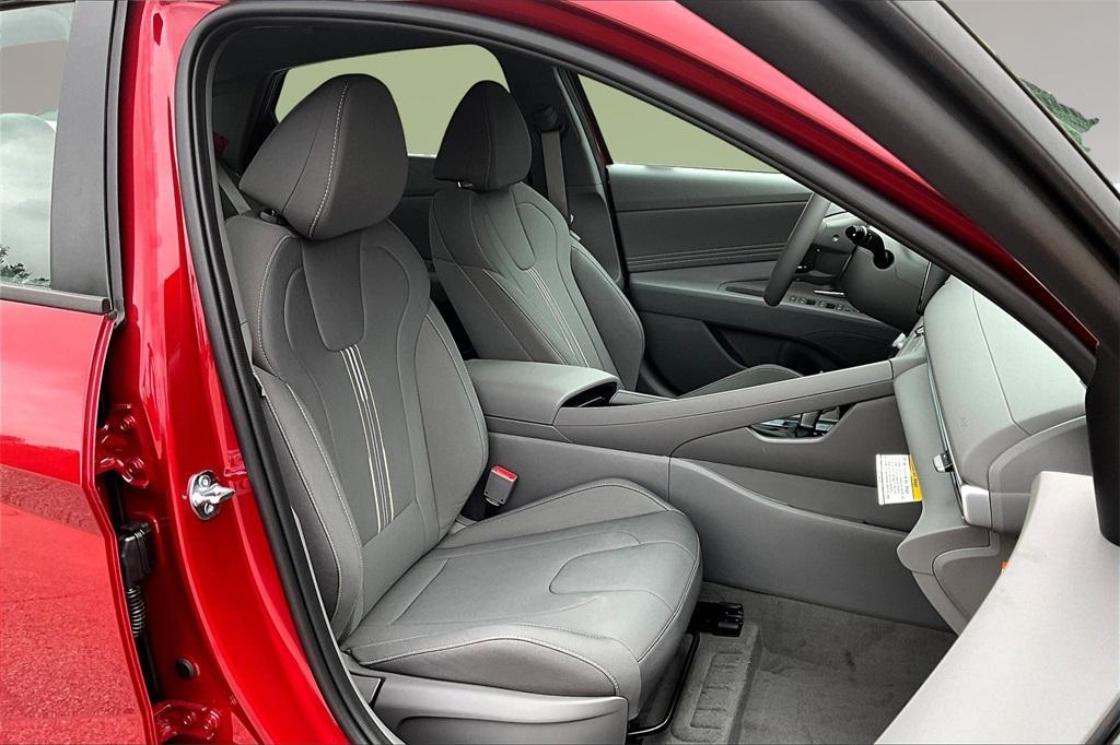 new 2025 Hyundai ELANTRA HEV car, priced at $26,269