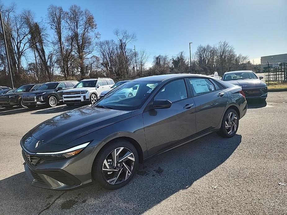 new 2025 Hyundai Elantra car, priced at $23,669