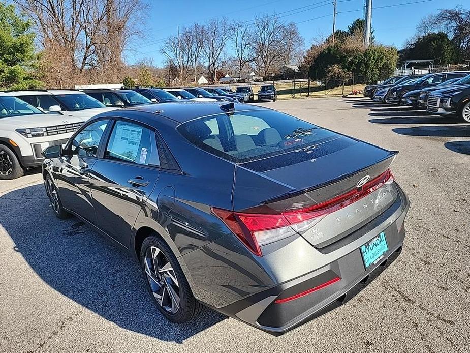 new 2025 Hyundai Elantra car, priced at $23,669