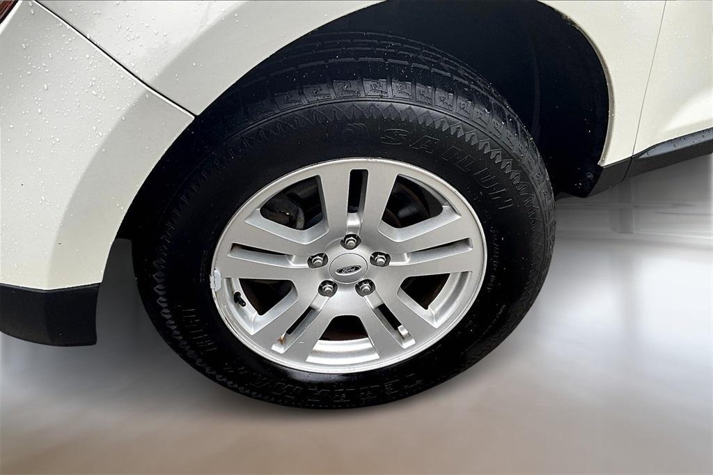 used 2010 Ford Edge car, priced at $3,799