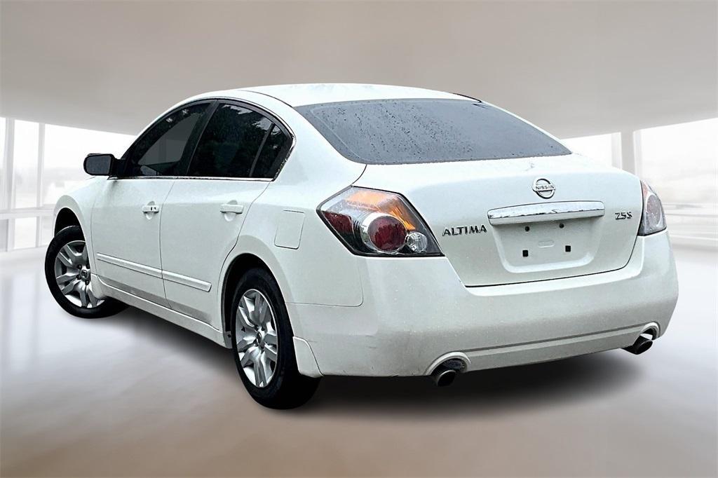 used 2009 Nissan Altima car, priced at $4,401