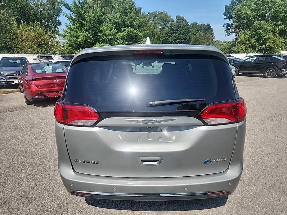 used 2018 Chrysler Pacifica Hybrid car, priced at $18,572