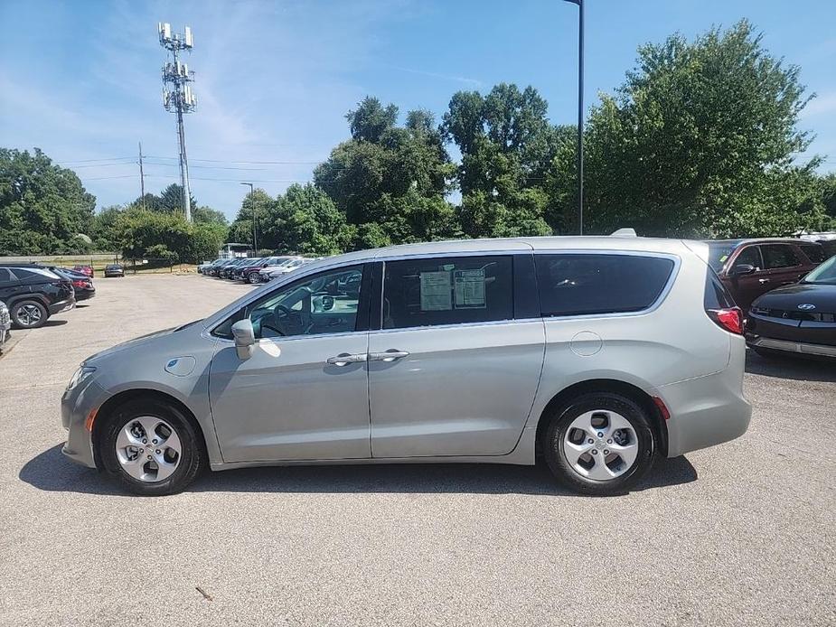 used 2018 Chrysler Pacifica Hybrid car, priced at $18,572