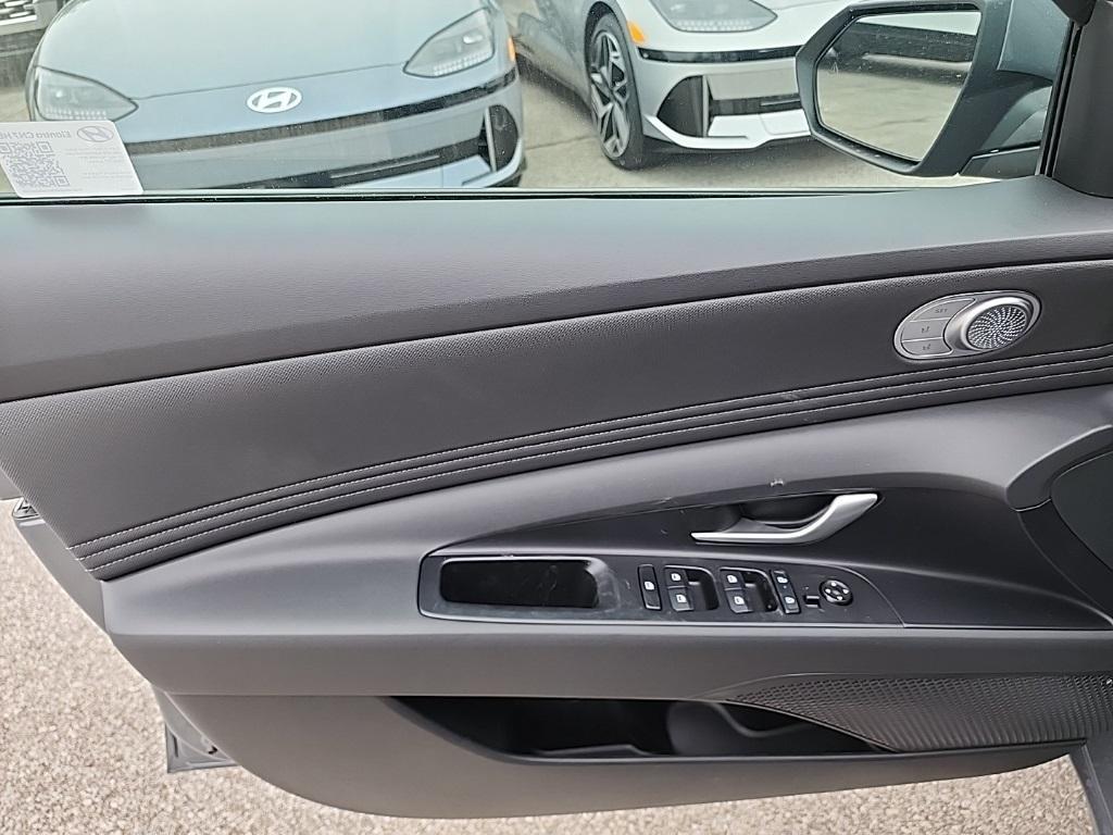 new 2025 Hyundai ELANTRA HEV car, priced at $30,239