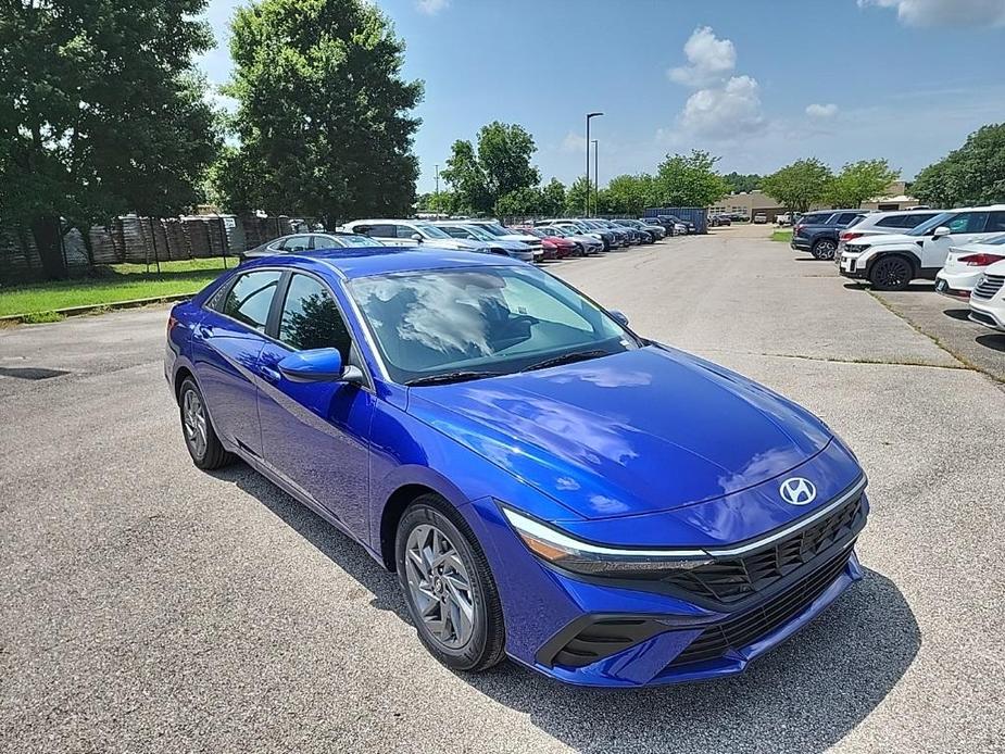 new 2024 Hyundai Elantra car, priced at $23,777