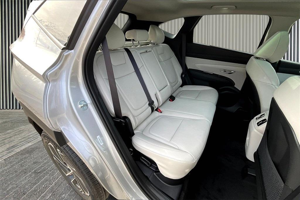 new 2026 Hyundai TUCSON Hybrid car, priced at $43,089