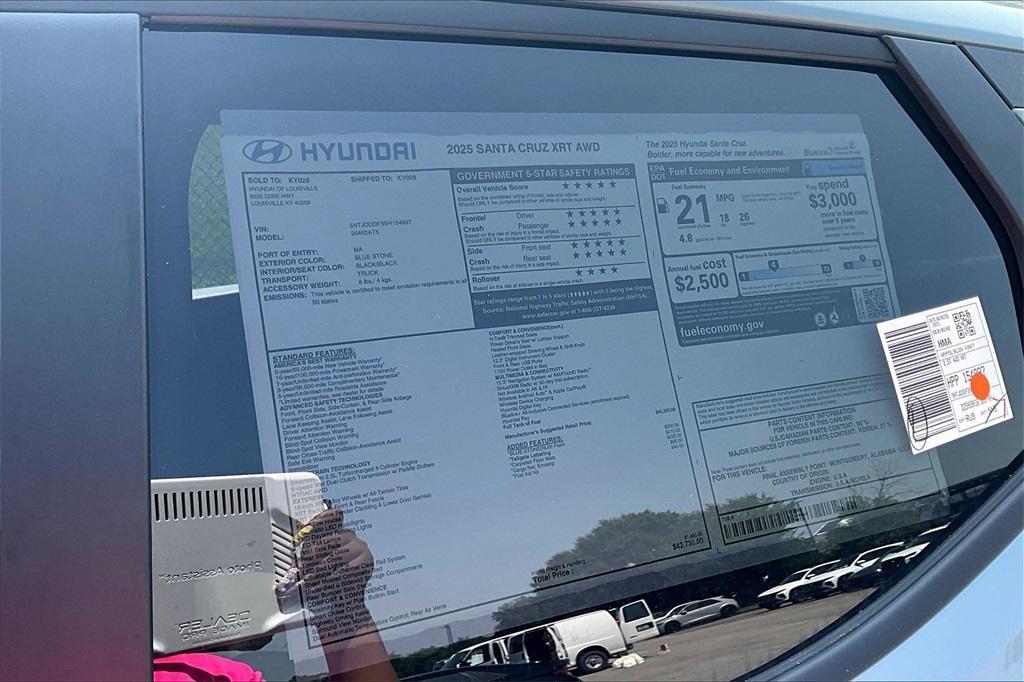 new 2025 Hyundai SANTA CRUZ car, priced at $41,187