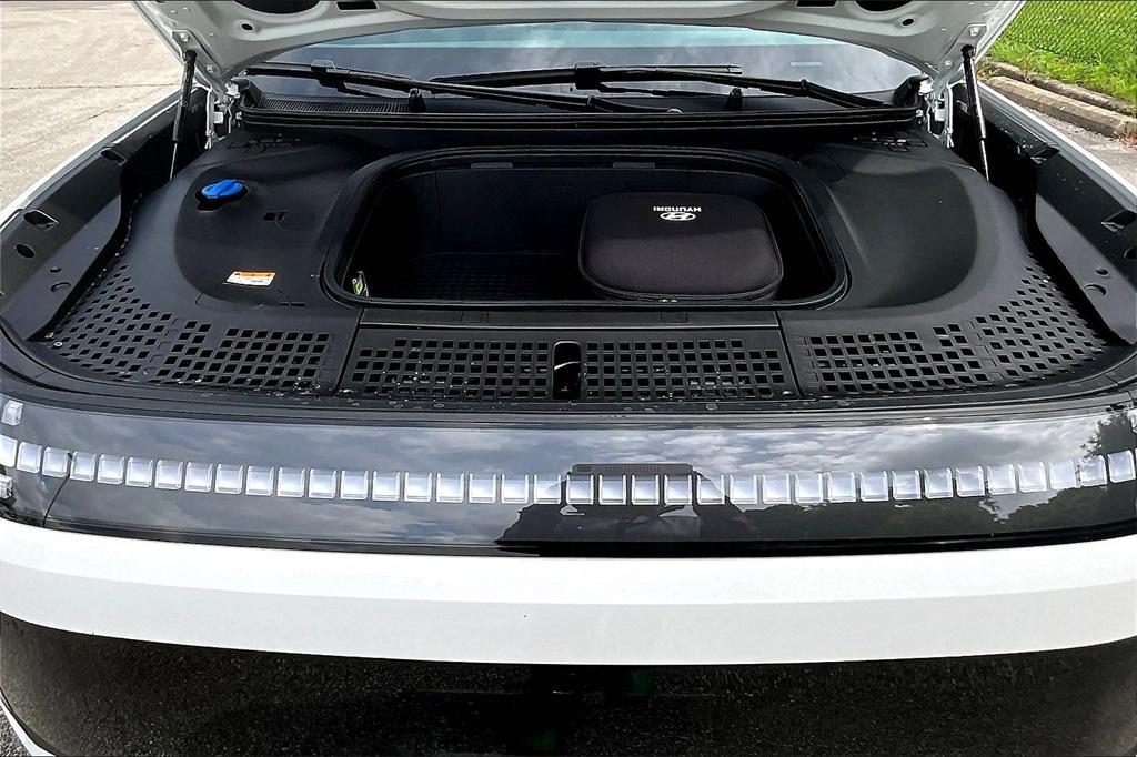 new 2026 Hyundai IONIQ 9 car