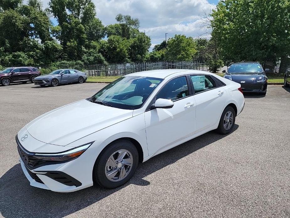 new 2024 Hyundai Elantra car, priced at $22,358