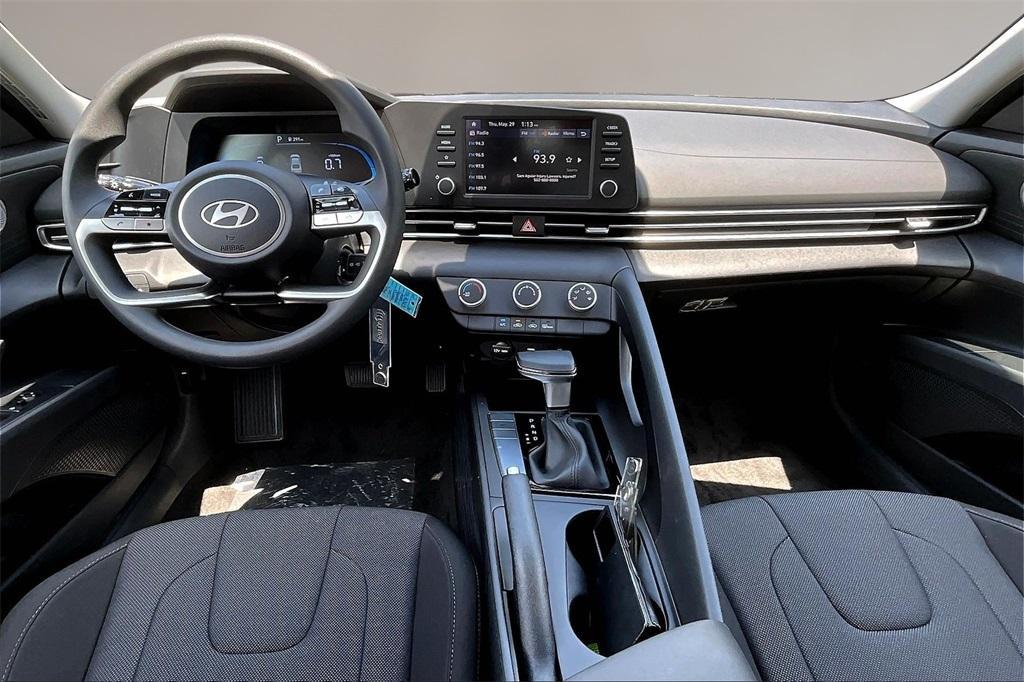 new 2025 Hyundai Elantra car, priced at $22,285