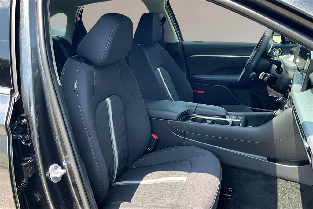 new 2025 Hyundai Sonata car, priced at $28,671