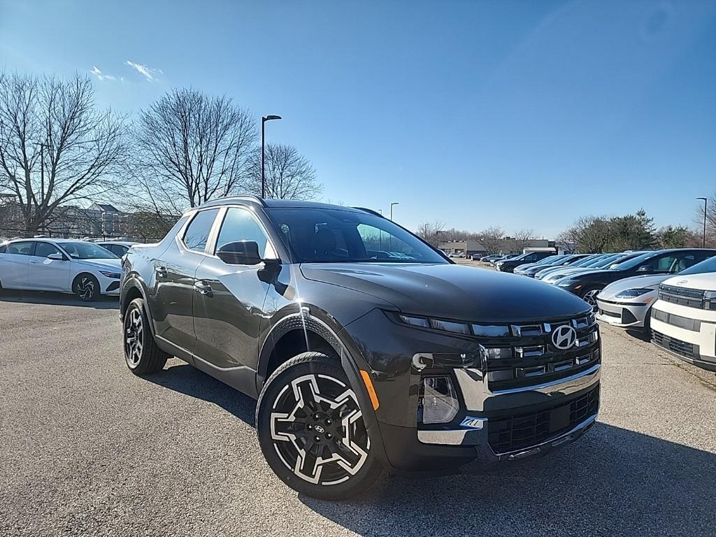 new 2025 Hyundai Santa Cruz car, priced at $42,190